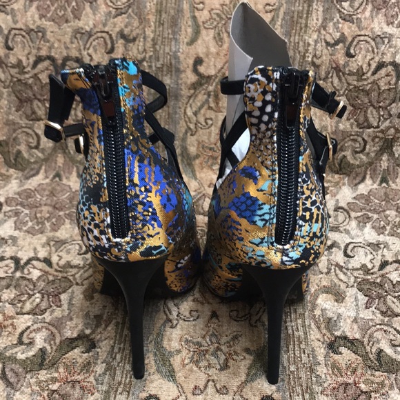 Privileged “Goldie” Multi-Color Strappy Heels – Size 8 - Picture 4 of 8